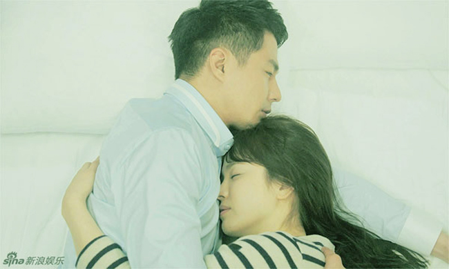 Cảnh phim lãng mạn và tình cảm của Song Hye Kyo và Jo In Sung.